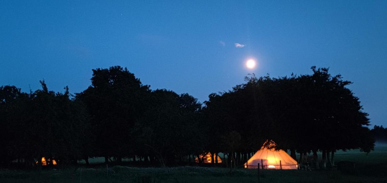 Under Canvas Bornholm Ostermarie Exteriör bild